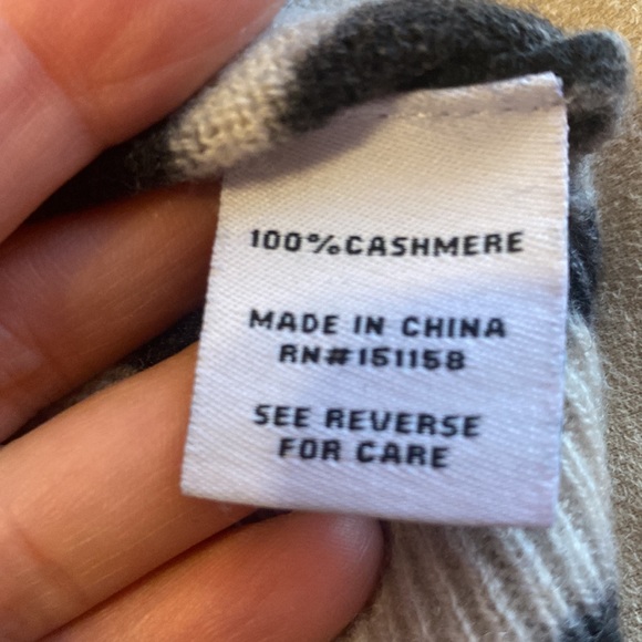 525 CASHMERE crop sweater - Picture 8 of 9